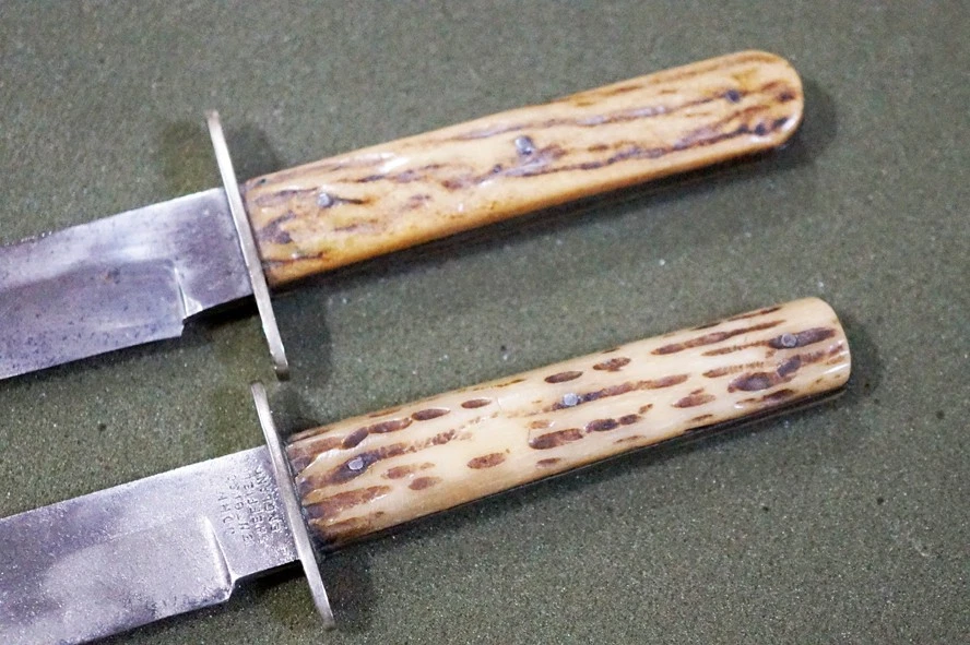 古董 John Newton & CO. Sheffield Bowie 刀 FROG 唐邮票(批量 2 件) — 第 3/4 张图片