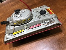 Retro 1950  s Marx Tin Litho US Tank Division Army Tank Play Toy Sold AS IS