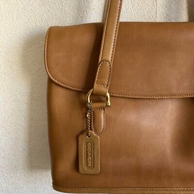 Vintage 1998 Coach 9808 Equestrian Flap Shopper Tan Leather Vintage 1998 Coach 9808 Equestrian Flap Shopper Tan Leather