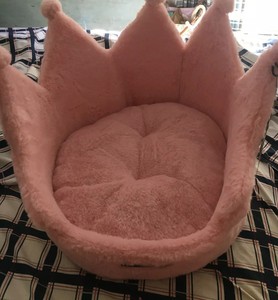 pink crown dog bed