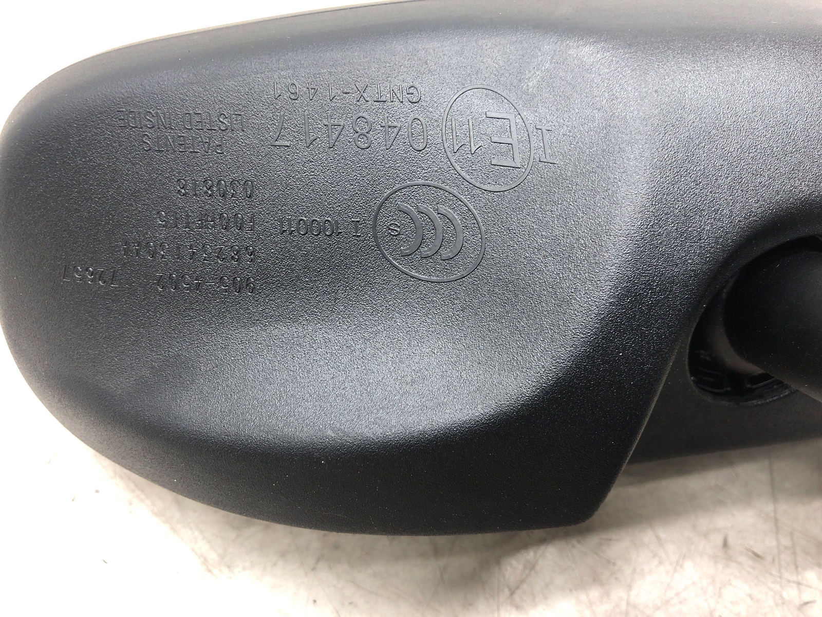 2017-2022 MASERATI LEVANTE AUTO DIMMING REAR VIEW MIRROR 68234130AA OEM