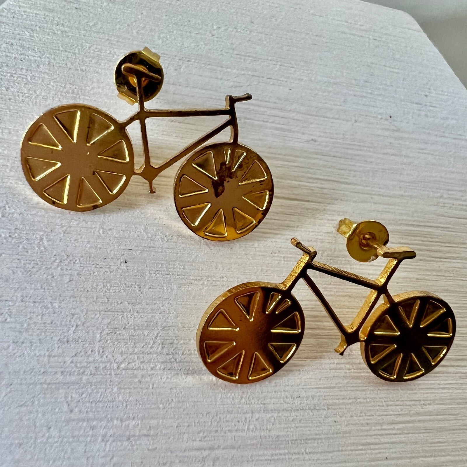 Kitschy Style Bicycle Gold Tone Bike Fashion Costume … Gem