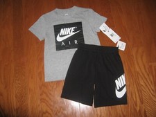 Nike 2 Piece T-Shirt  Shorts Set Boys Size  4T NWT