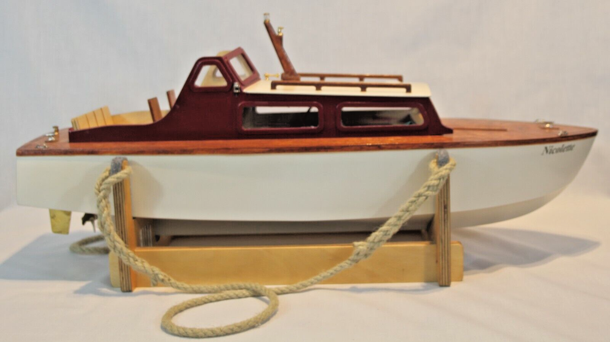 Radio Control wooden model boat kit Merlin RC with Fittings Cabin