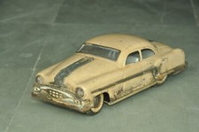 Vintage Wind Up White Fine Litho Wind Up Car Tin Toy, Japan 