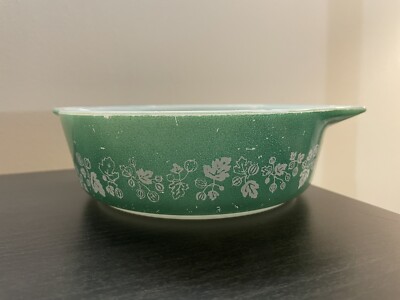 Vintage 50er Jahre Pyrex grün & weiß Stachelbeere flache Ausgießschüssel