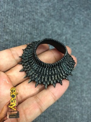 1/6 Hot Toys MMS250 Alien vs. Predator Ancient Neck Collar for Action Figure
