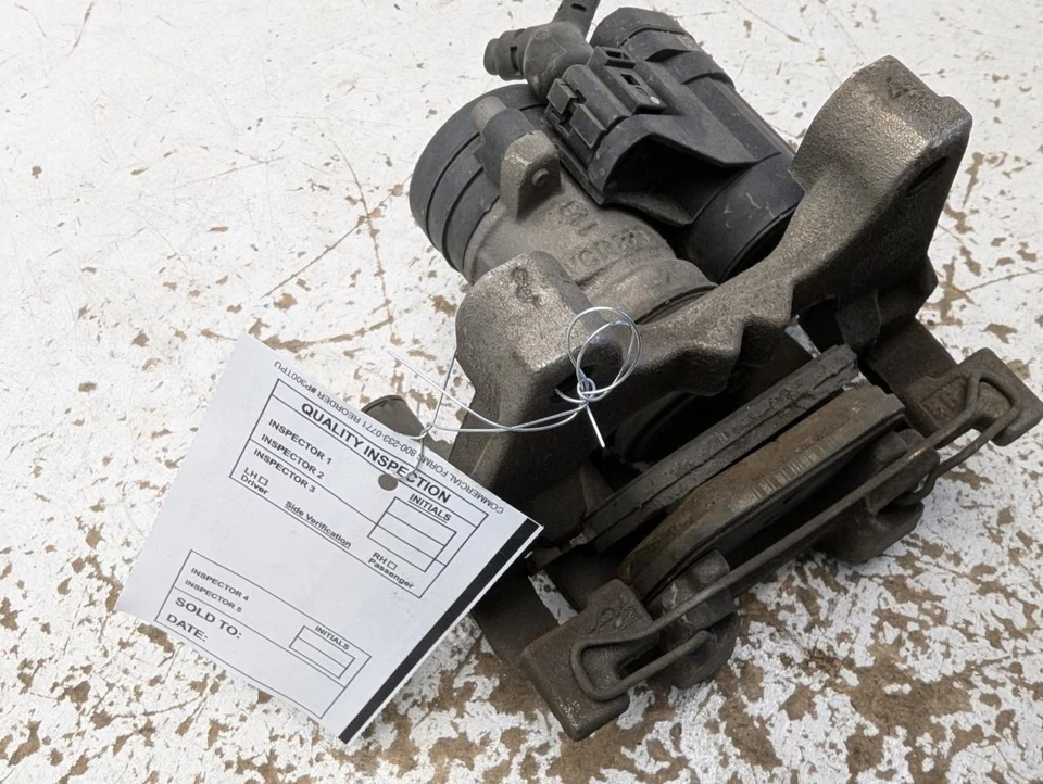 Pinça traseira para passageiros direita compatível com 19-23 Audi Q3 788124 - Imagem 4 de 4