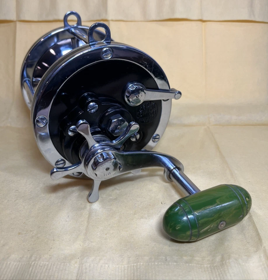 Carrete de pesca Penn Senator 114 6/0 años 60 mango remolino verde limpio muy bonito Foto 3 de 4