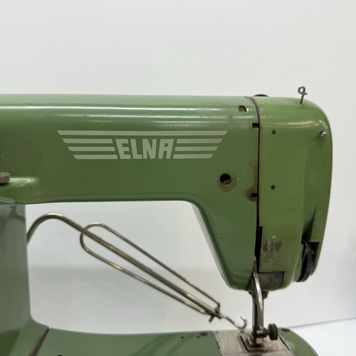 VIntage 1955 Elna Supermatic Sewing Machine Model 722010 UNTESTED - Picture 13 of 20