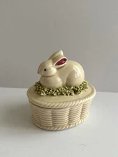 Vtg Fitz & Floyd Bunny Rabbit On Basket Trinket Box Spaghetti Grass Porcelain