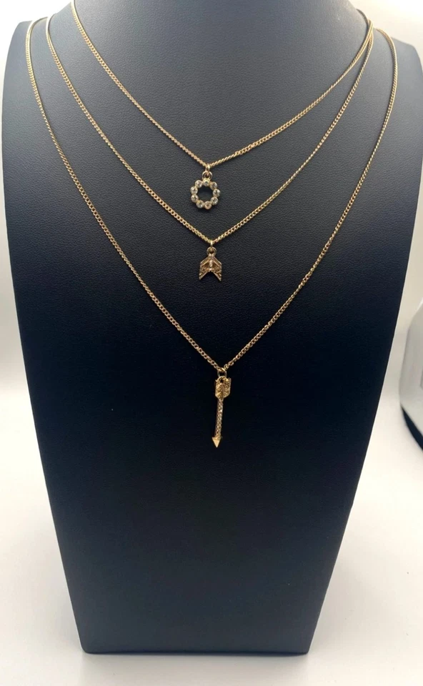Juego de 3 collares tono dorado con dijes de llave de flecha de cristal por Forever 21 10" colgar Foto 2 de 4