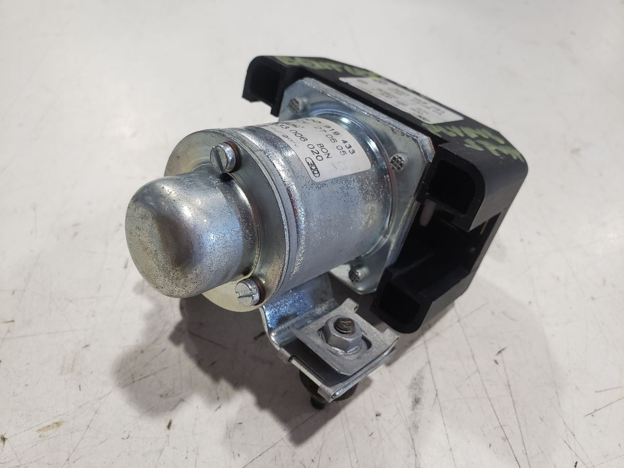Battery Relay Module - 2006 Bentley Flying Spur Auto Sedan OEM 3D0919083  