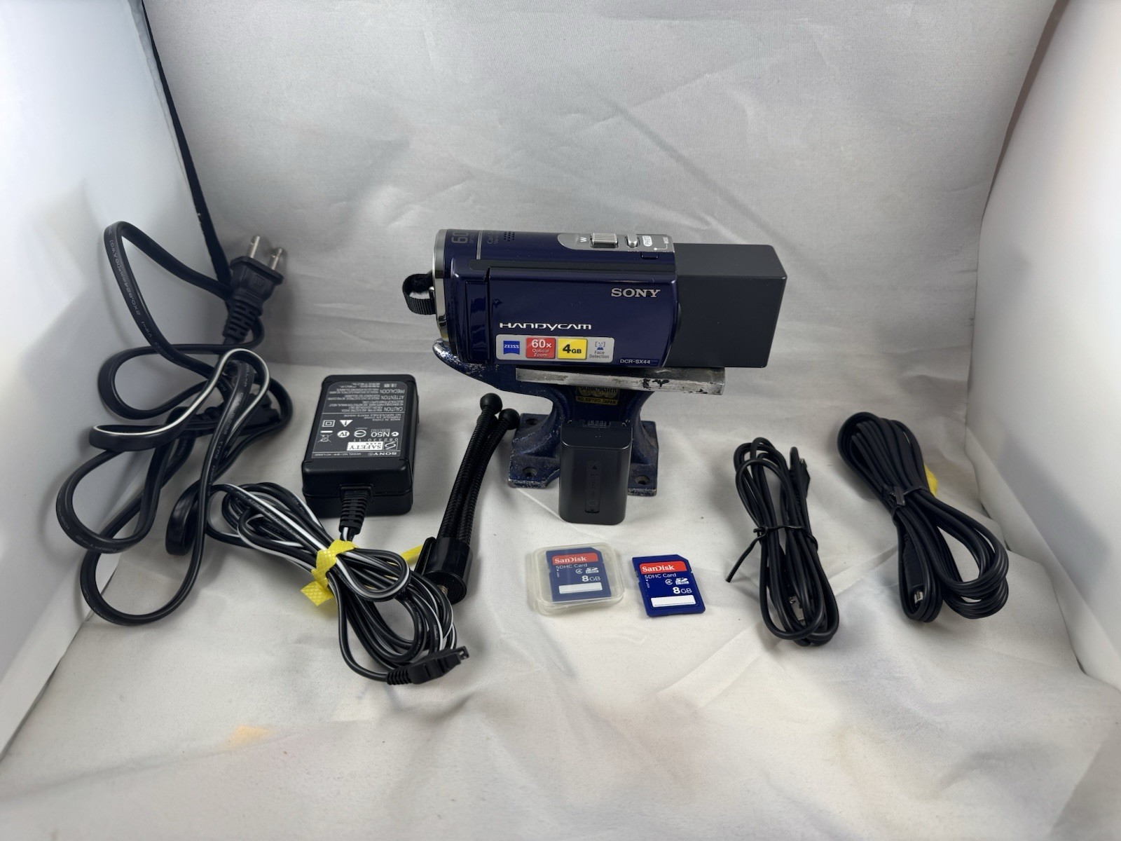 Sony Handycam DCR-SX44 HD Camcorder in Blue with Video Recording