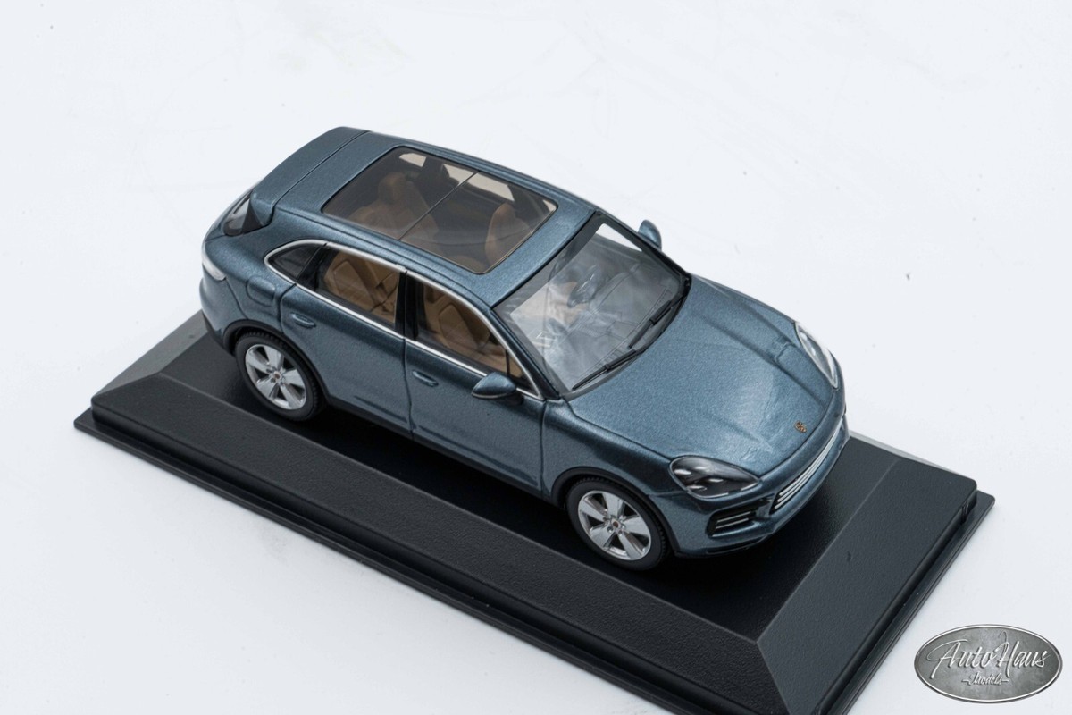 1/43 MINICHAMPS PORSCHE Cayenne Gray DEALER EDITION 🤝ALSO