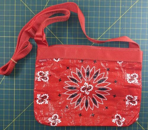 Supreme Bandana Tarp Red White And Black Side Bag One Size SS21 - Picture 2 of 2