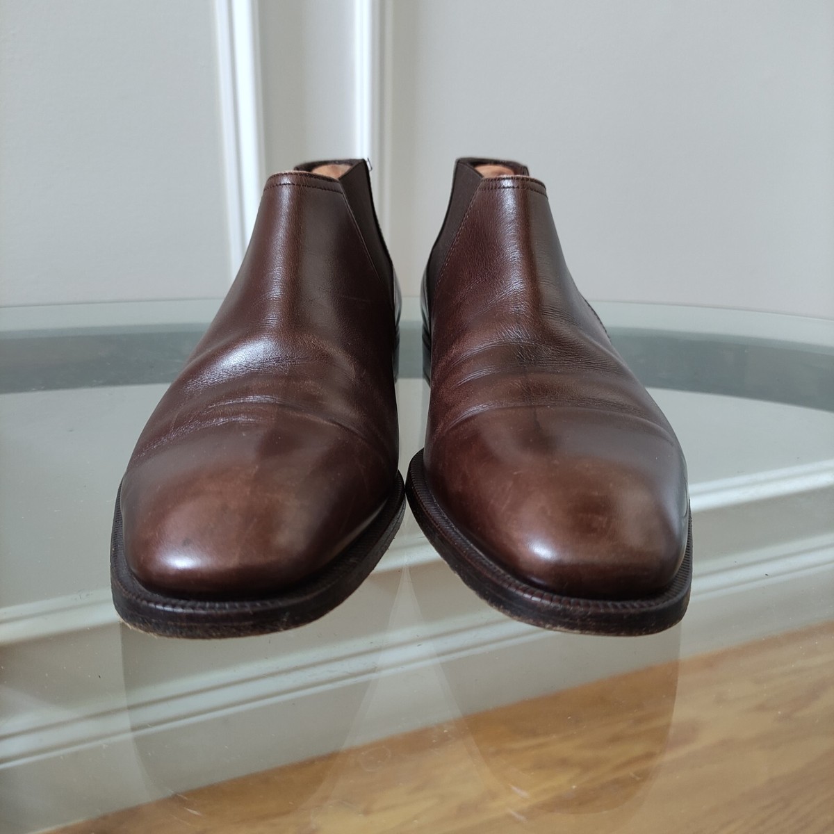 Salvatore Ferragamo Chelsea Boots Men display picture 3