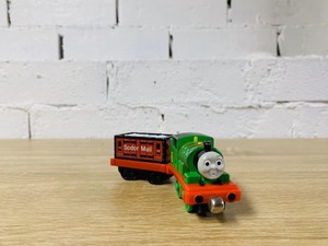 take and play trains