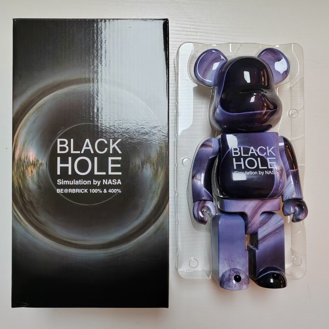 BE@RBRICK Black Hole 11 Inches Height Bearbrick 400% Desktop