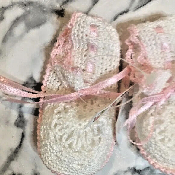 Baby Booties Crocheted Photography Photo Prop Newborn Infant Birthday Party Xmas