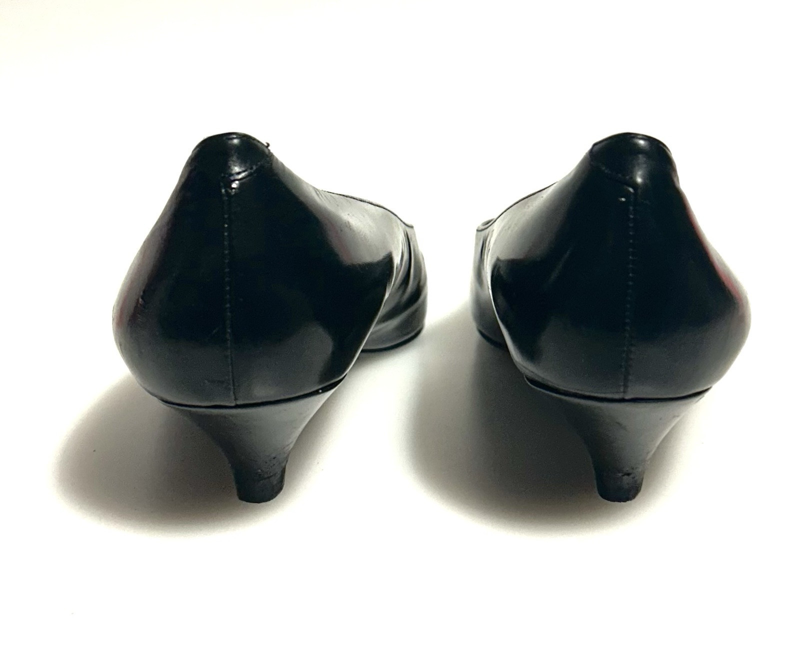 Decolte YSL Yves Saint Laurent anni 80 90 vintage pelle nera a punta con bottone 5