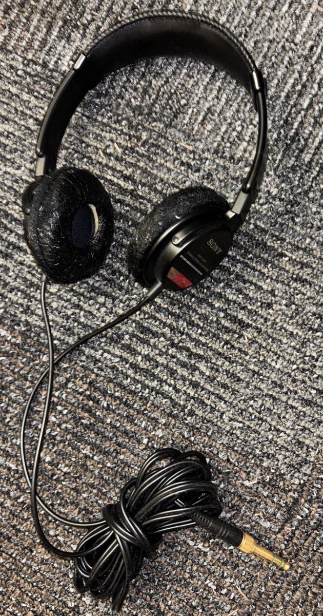 Sony MDR-CD200 Studio Monitor Stereo Headphones Made in Japan