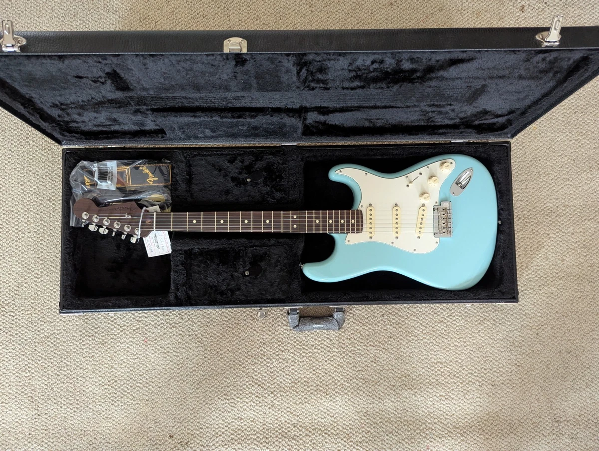 2010 Fender American Standard Stratocaster - огромный выбор по