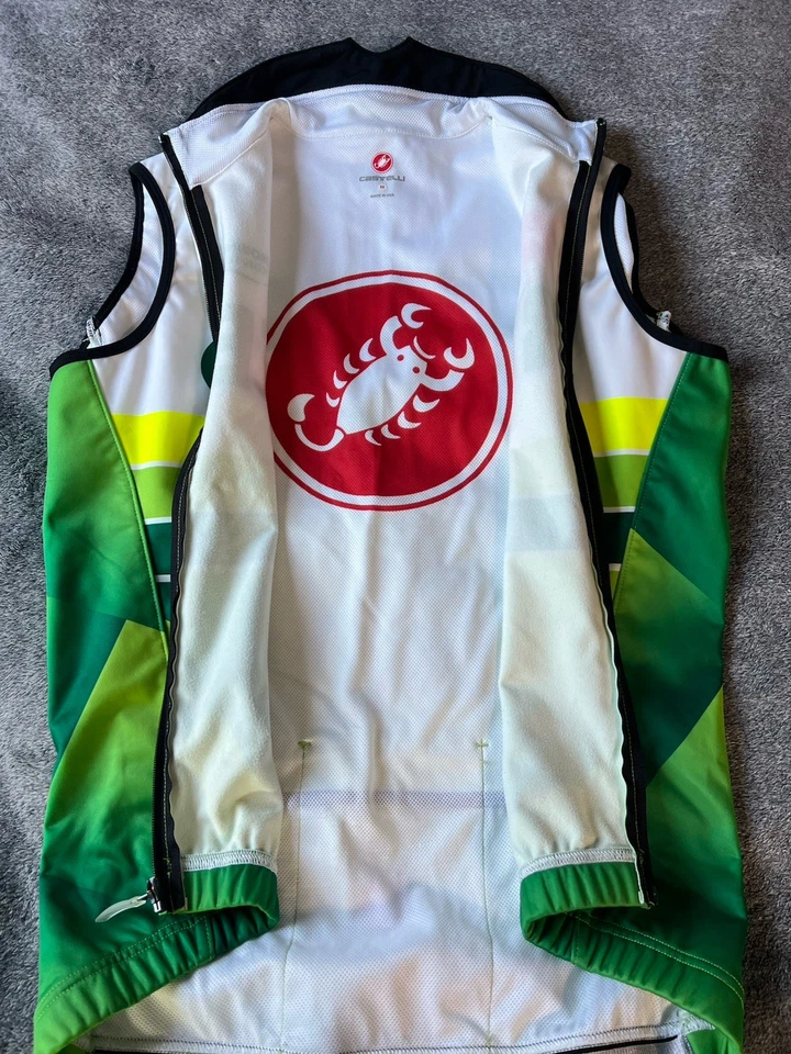 Chaleco Jersey de Ciclismo Castelli Talla Mediana Verde Camisa de Compresión Cremallera Completa Foto 4 de 4