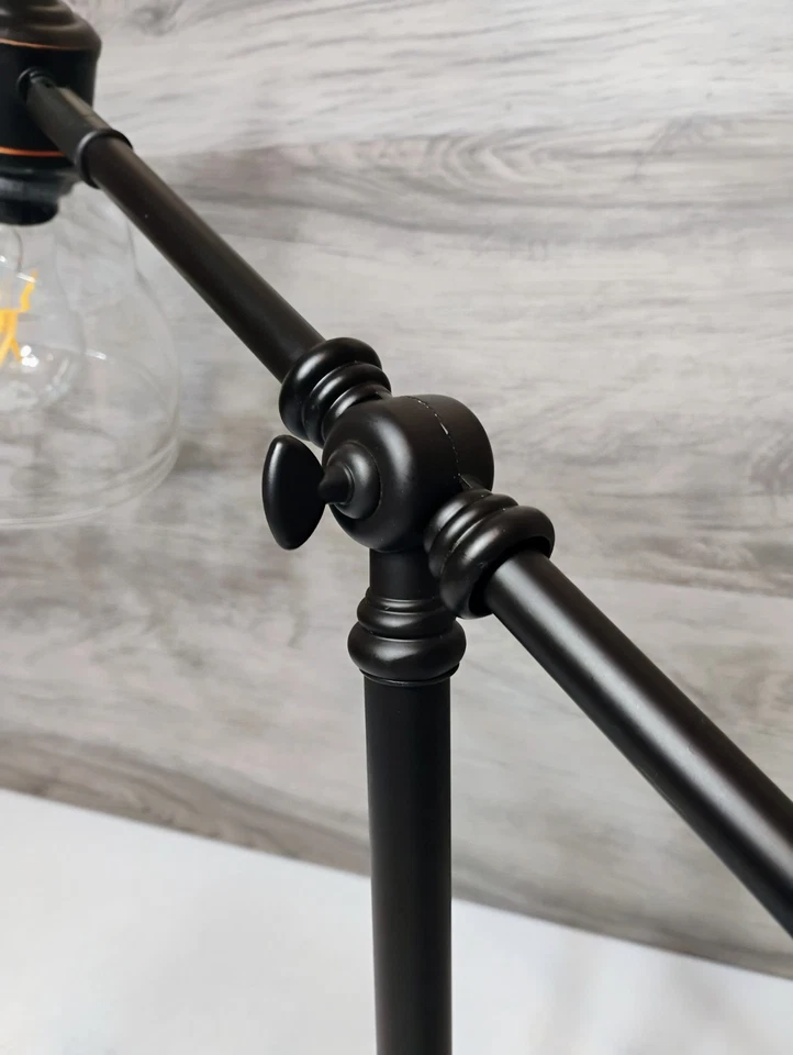 Lámpara de escritorio de bronce frotado con aceite de 18,25" con bombilla LED incluida Foto 4 de 4