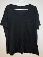 Black Scoop Neck Pocket T Shirt Women  s L/XL