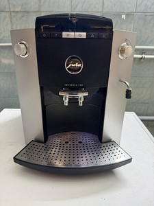 JURA Impressa F50 Kaffeevollautomat