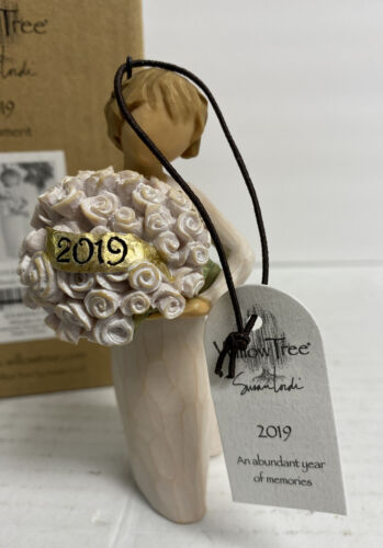 Willow Tree 2019 Ornament An Abundant Year Of Memories. New - Picture 1 of 7
