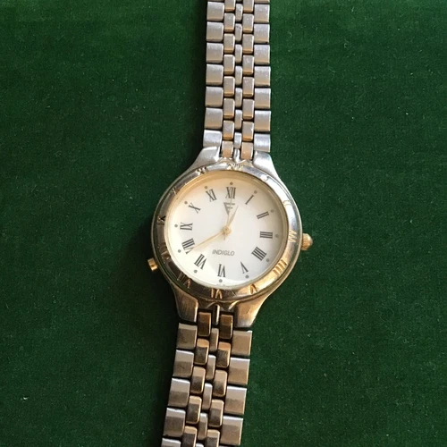 vintage Rare Ladies timex indiglo watch Us Pat No 4.775.964 Early One Working
