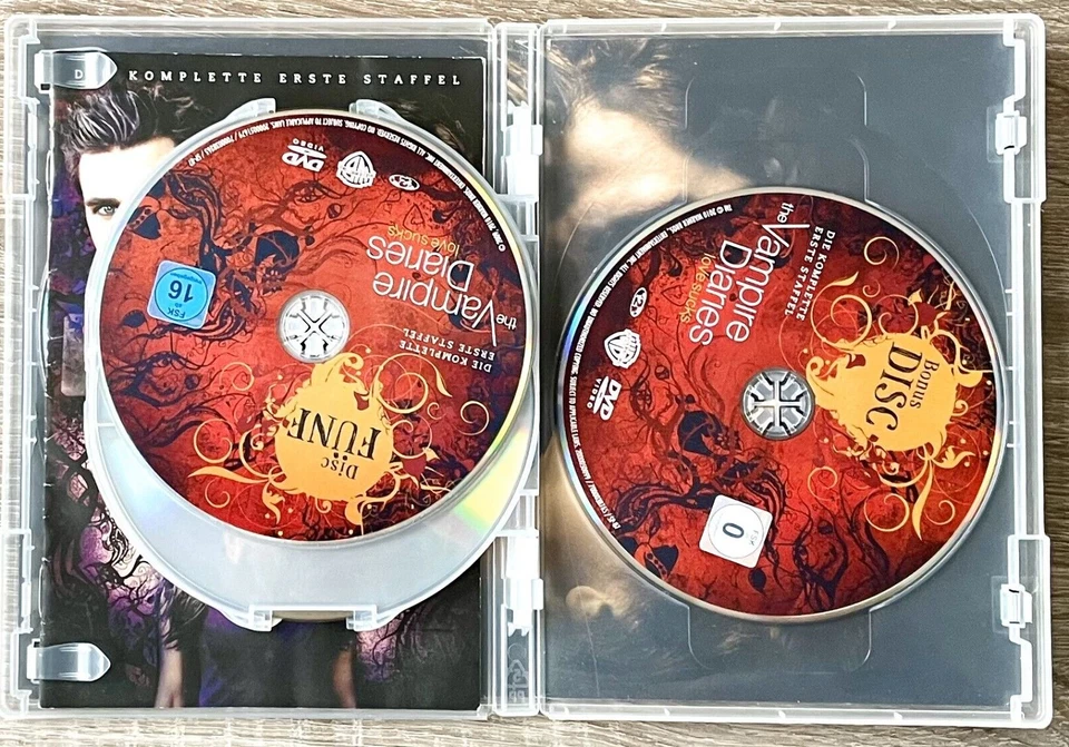 The Vampire Diaries - Die komplette erste Staffel [6 DVDs], DVD Serie - Bild 4 von 4