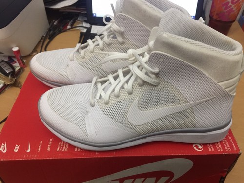 Nike DUNK ULTRA MODERN 