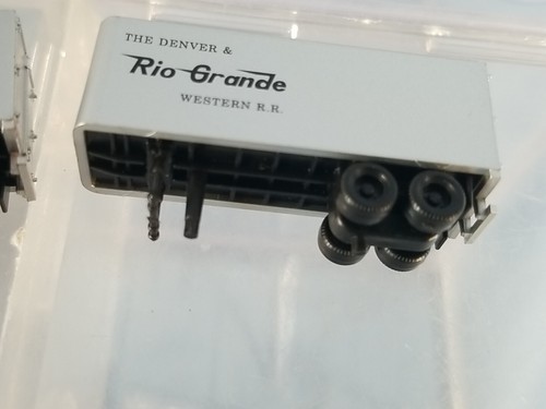 Lot of 2 N Scale Denver & Rio Grande Railroad Piggyback Trailers D&RGW - Picture 9 of 10