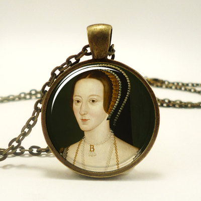 Anne Boleyn Necklace, Queen of England Tudor Pendant, Henry VIII (0518B1IN) 