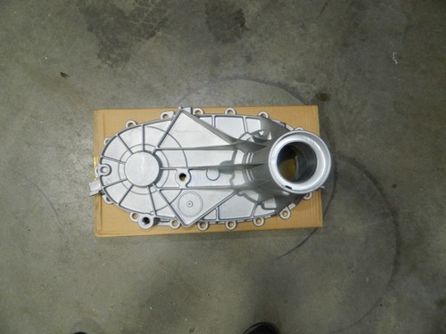 261 263 XHD GM transfer case rear 1/2 tailhousing Chevy NP261XHD NP263XHD 1999+ - Picture 2 of 4