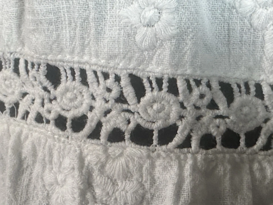 C & C California Women’s White Tunic White Mini Size M Sleeveless Lightweight - Image 4 of 4