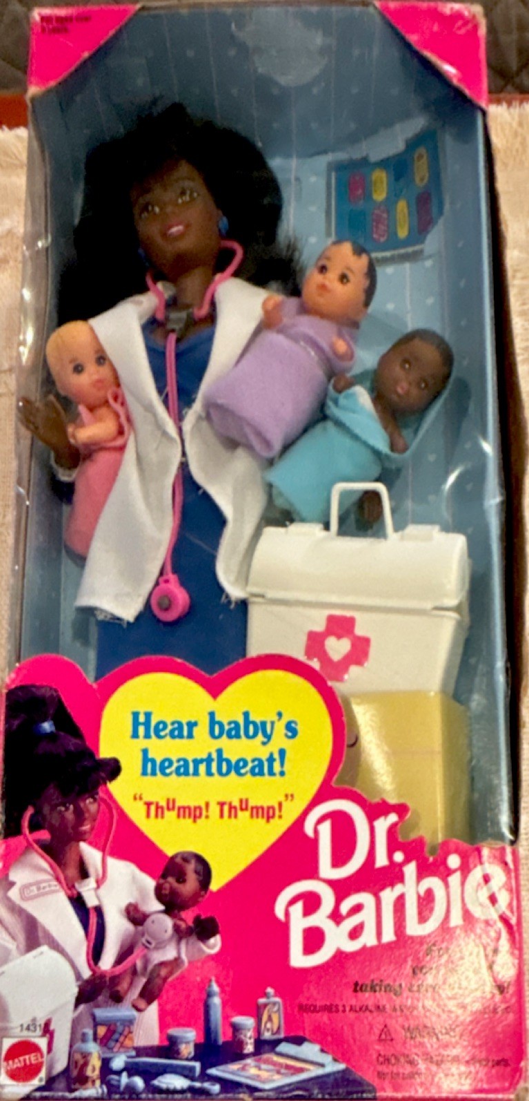 Mattel Barbie Dr. Barbie Doll Playset 1995 African American 