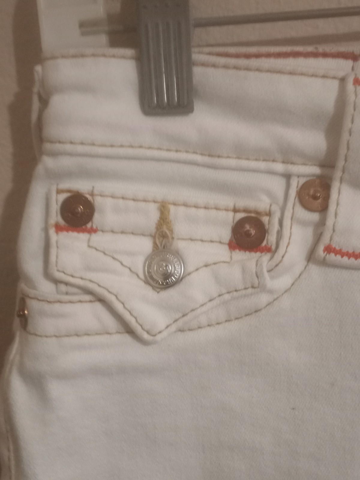 True Religion Women's White Skinny Cut-Off Low Rise Denim Jean Shorts Sz 27 thumbnail 6