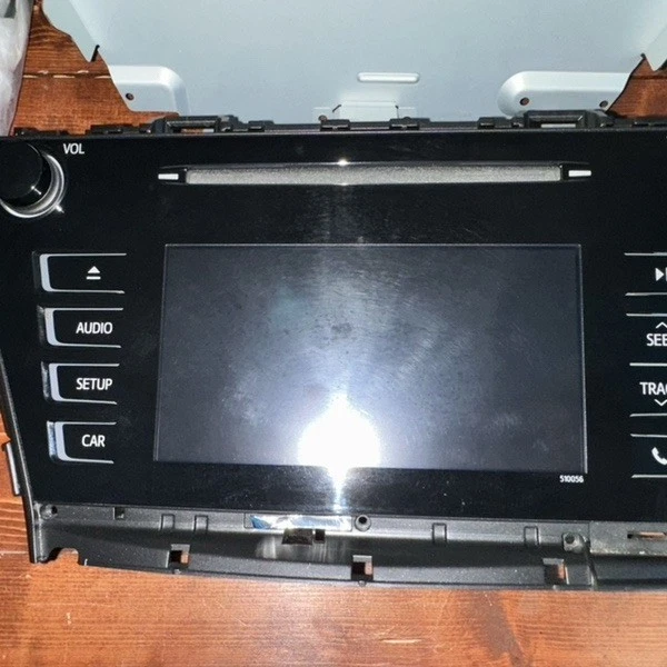 15-16 Toyota Prius V Entune Navegación HD Radio SAT App Suite Unidad multimedia 510057 Foto 2 de 4