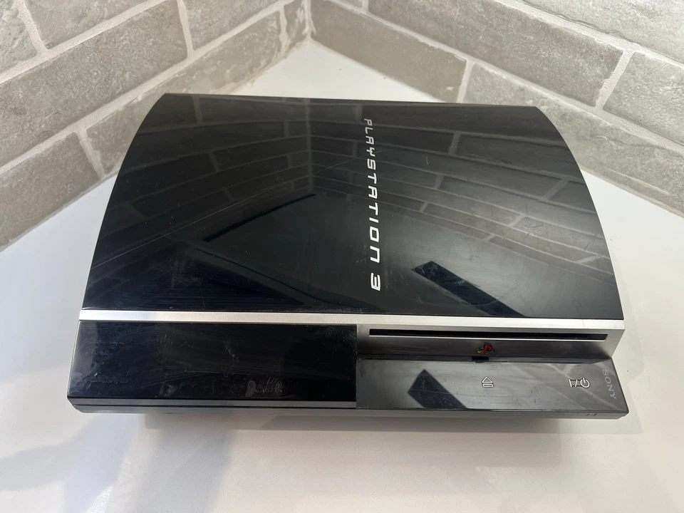 Sony PS3 CECHL01 80GB Console - PS1 Backwards Compatible - 1 Controller Tested - Image 3 of 4