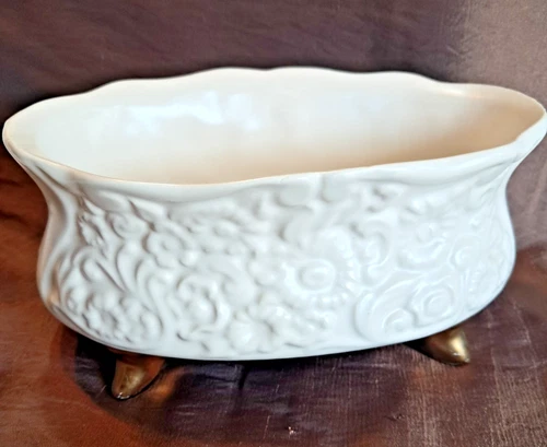 Vintage Hull USA B32 Gold Footed Planter White Floral Relief 7" Pottery 1950s