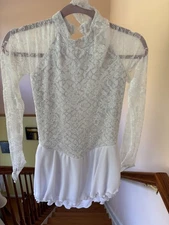 Jerry's skatting world inc skatting dress size medium never been used 