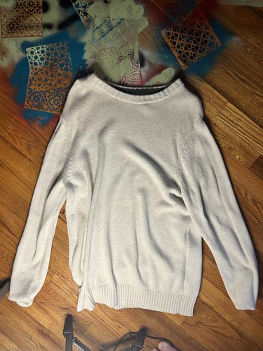 Cozy Cream Sweater - Perfect for Cat Cuddles and Chill Days