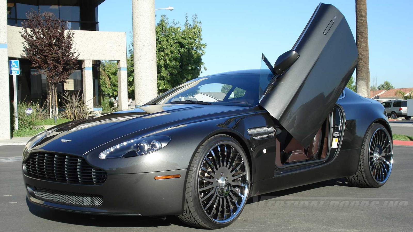 Aston Martin Vantage 2006-18 Vertical Lambo Door Kit – Bolt-On, USA Made