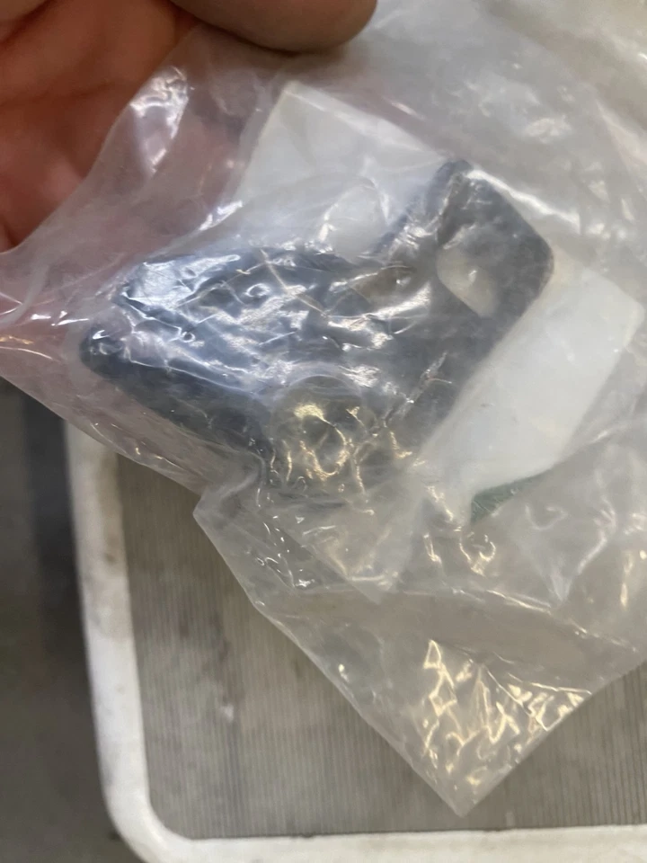 Land Rover Range Rover Sport 2014-2022 OEM nuevo stock antiguo en bolsa - lr065519 Foto 2 de 2