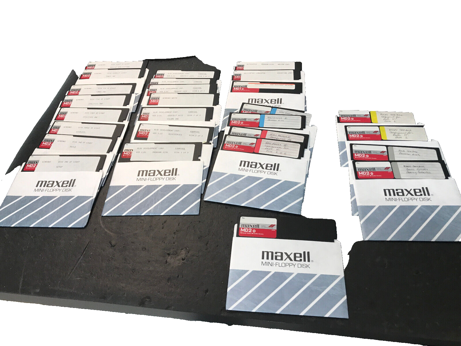 Lot of 25 Windows DOS Microcomputer Software Cyberpunk  5.25 Floppy Disk Maxell