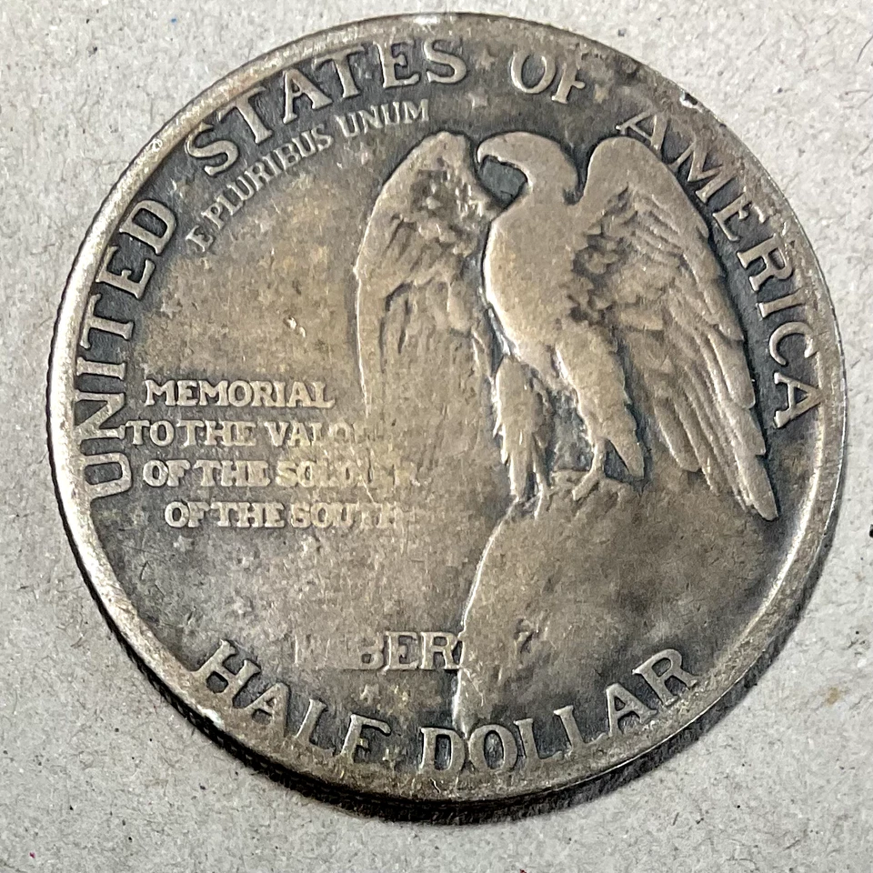 1925 stone mountain commemorative half dollar with beautiful toning / patina - Image 3 of 4